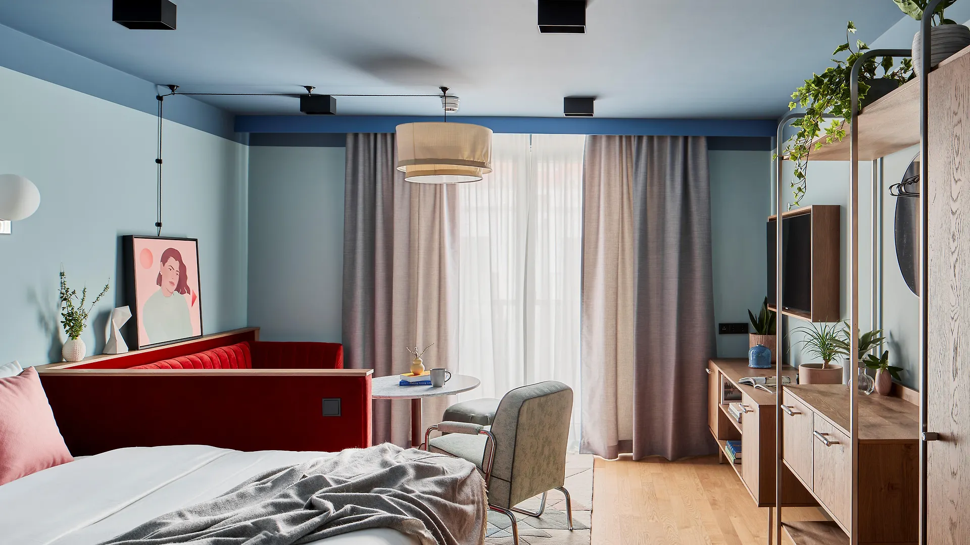 Schwan Locke Hotel Munich