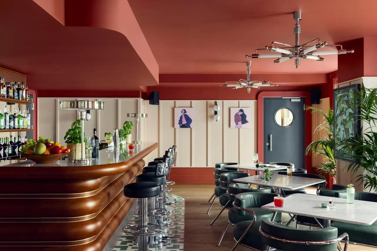 Schwan Locke Hotel München Duitsland