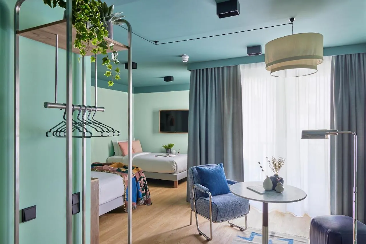 Schwan Locke Hotel München